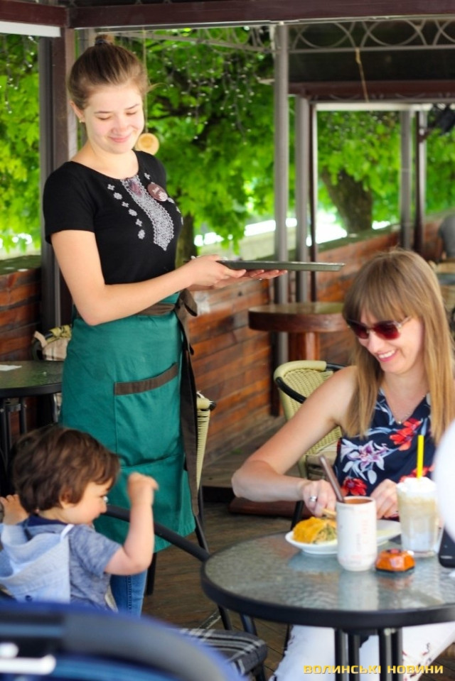 Гостям у кафе «Львівський штрудель» завжди раді